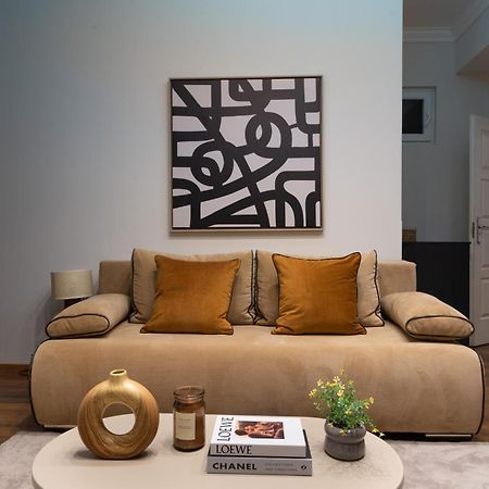Chic Central 1Br Retreat Near New York Cafe With View Budapest Bagian luar foto