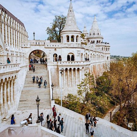 Chic Central 1Br Retreat Near New York Cafe With View Budapest Bagian luar foto